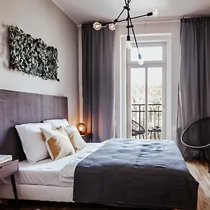 Turnkey I King George Square Apartmán